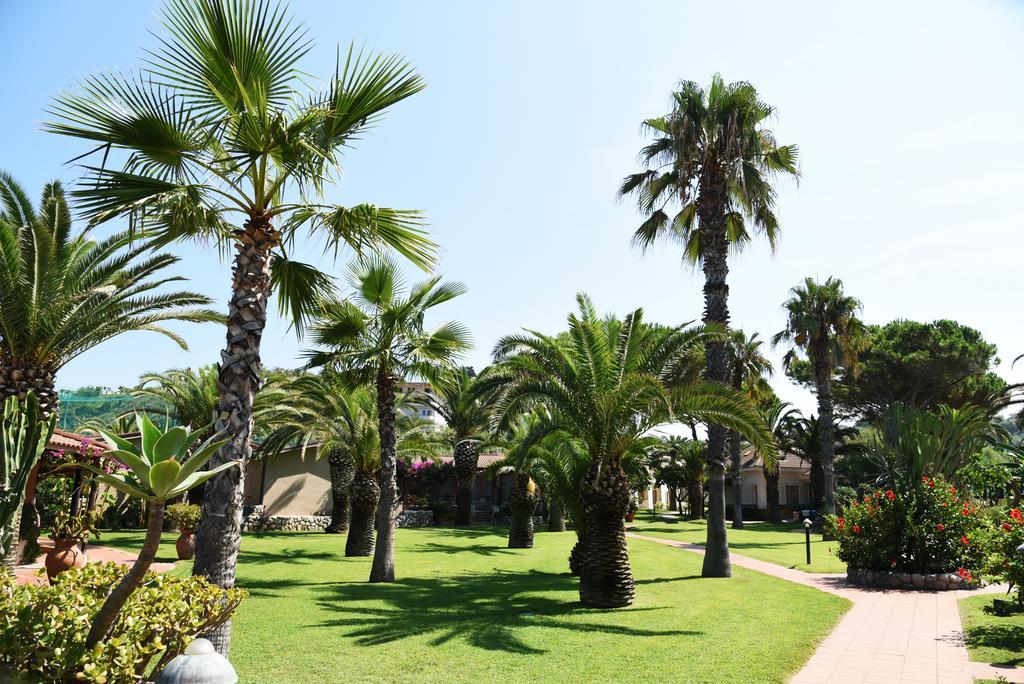 Baia Del Sole Resort Capo Vaticano Esterno foto